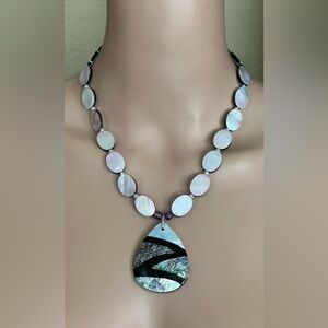 22 inch Mother of Pearl Oval bead Necklace NWOT